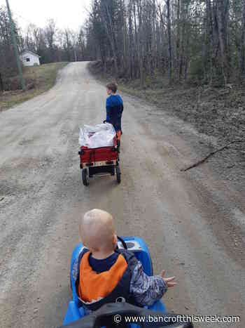 Tudor and Cashel family cleans up their road - Bancroft This Week