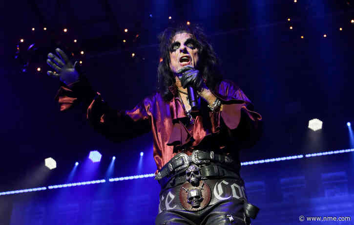 Alice Cooper on contracting COVID-19: “It knocked me out for three weeks”