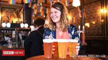 Covid: Restaurants and pubs are reopening, but what are the rules?