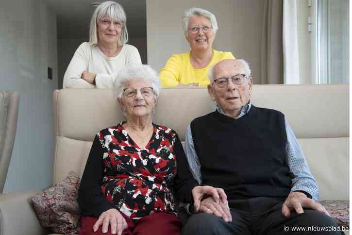 Elza (99) viert verjaardag aan zijde van Maurits (100) met wie ze al 78 jaar gehuwd is: “Ons geheim? We hebben altijd geleefd zonder stress, en gekookt met groenten uit de tuin”