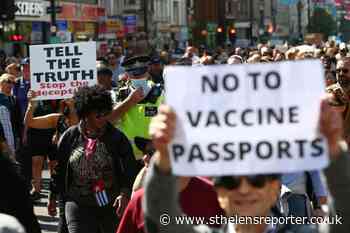 Eight police officers injured in large London anti-lockdown protest - St Helens Reporter