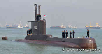 Missing Indonesian submarine found broken into at least 3 parts