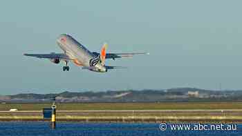 Relocating Sydney's air traffic controllers to Melbourne sparks fears about loss of experience