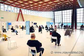 Pfizer gaat familieleden van personeel vaccineren