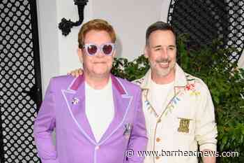 Sir Elton John's Oscars party raises millions for his Aids foundation - Barrhead News