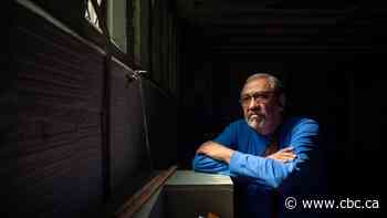 Deportation fears keeping undocumented migrants away from vaccine clinics, advocates say