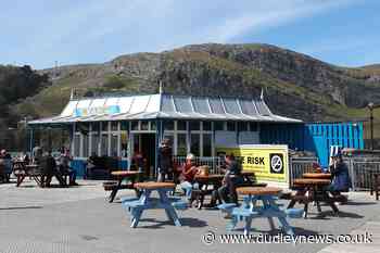 Pubs, restaurants and cafes reopen for outdoor service in Wales - Dudley News
