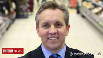 Sainsbury's ex-boss buys into grocery app market