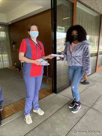 Leerlingen X Plus maken dichtbundel voor woonzorgcentrum (Lommel) - Het Belang van Limburg Mobile - Het Belang van Limburg