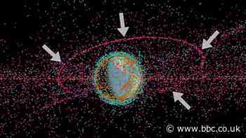 Space junk map tracks 200 ‘ticking time bombs’
