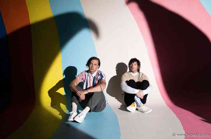 Twenty One Pilots Have Two Fastest Runs to No. 1 on Alternative Airplay Chart in Last Decade