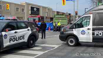 Woman in wheelchair dead after being hit by truck in Toronto's east end