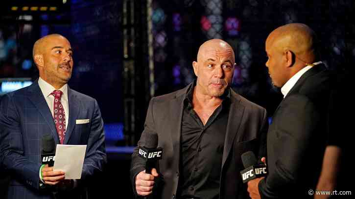 Keyboard warriors attack Joe Rogan after he DOES NOT recommend young & healthy people get Covid-19 vaccine