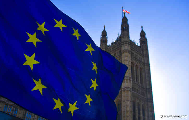 Over 300 from arts urge government to act over “lack of progress” on post-Brexit touring crisis