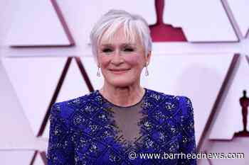 Glenn Close reveals how her viral Oscars dance came to be - Barrhead News