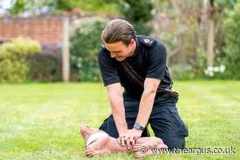 Sussex Police officers receive free dog first aid training