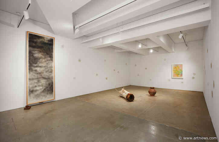 Rare Exhibition of David Hammons’s Basketball, Kool-Aid Works Comes to New York