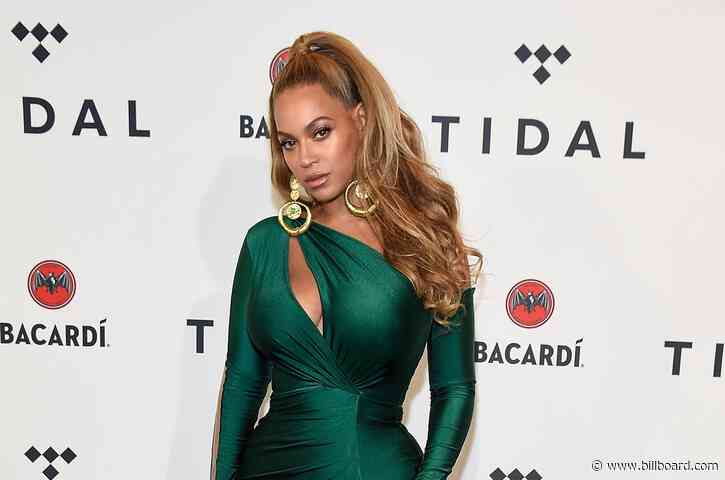Beyoncé Wows in Neon & Animal Print Summer Looks