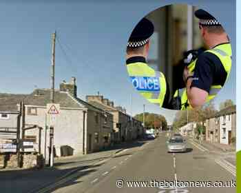 Police appeal after fight between group of men armed with machetes