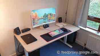 Steelcase Solo height-adjustable standing desk