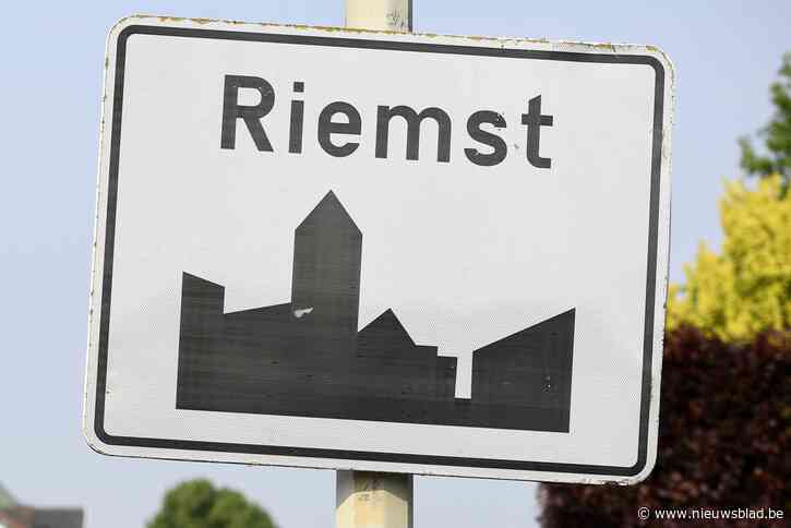 Burgemeesters Bilzen en Hoeselt verwonderd over terugtrekking Riemst uit fusie: “Ik betreur dit”
