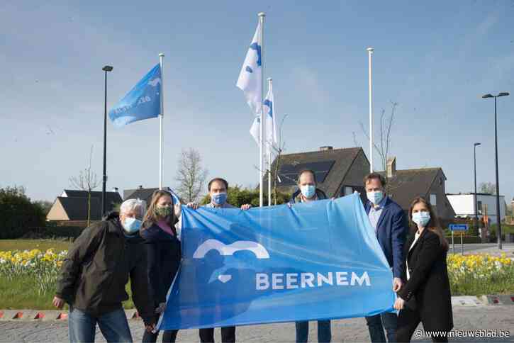 Beernem hijst vlaggen met nieuw logo