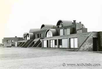 Architecture Classic: Terraces of Manantiales / MSGSSV - ArchDaily