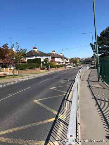 Parents furious over Bexley school crossing after death