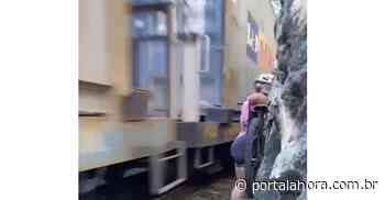 Grande Susto: Ciclista de Imbituba escapa de acidente com trem na ferrovia Tereza Cristina e vídeo viraliza nas redes; confira as imagens - Portal AHora