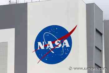 NASA Tells SpaceX to Halt Lunar Lander Work Pending Contract Challenges