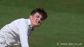 County Championship: Jack Carson wickets puts Sussex in control against Lancashire