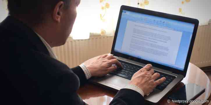 How to use spell check in Microsoft Word to eliminate typos and grammatical errors