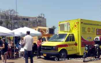 Arab towns offer food, drink to Meron survivors; hundreds give blood in Tel Aviv - The Times of Israel