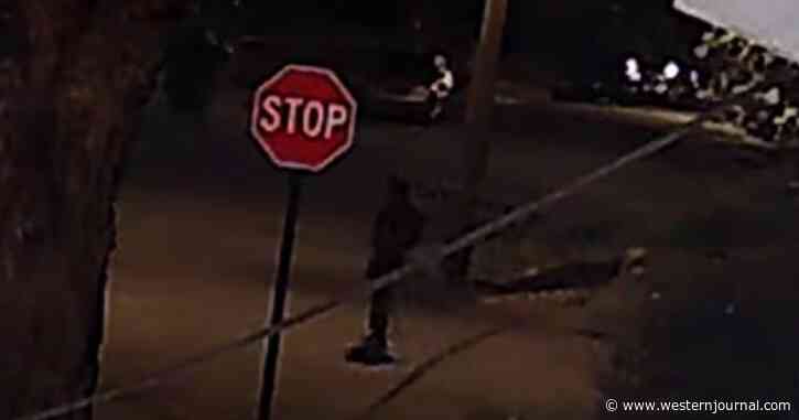 Arkansas Cops Post $20,000 Reward as Hunt for Serial Killer Begins
