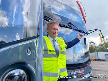 Grant Shapps unveils National Express plan to cut bus fares | Dudley News - Dudley News