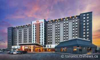 COVID-19 cases linked to quarantine hotel being investigated by Toronto Public Health