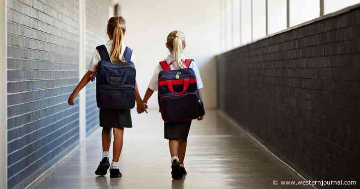 Powerful Teachers Union Given Major Say in CDC School Reopening Guidelines: Report