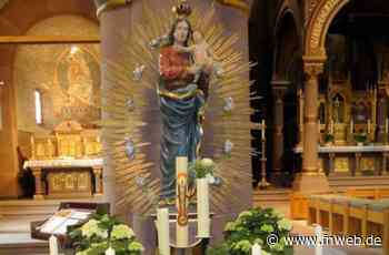 Altar reich geschmückt - Fränkische Nachrichten