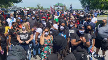 Hundreds gather in Elizabeth City for Andrew Brown Jr. public viewing service