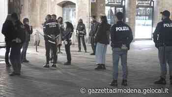 Modena. Un’infermiera tra i “No mask”? Per ora l’ospedale la smentisce - La Gazzetta di Modena