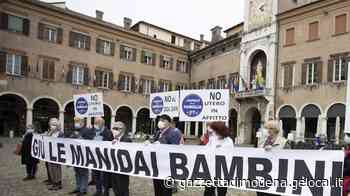 Modena. Giovanardi scende in piazza contro il Ddl Zan: «Liberticida e ideologico» - La Gazzetta di Modena