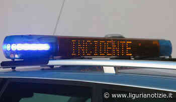 Incidente sulla A10 poco prima di Varazze, auto contro guard rail - Liguria Notizie