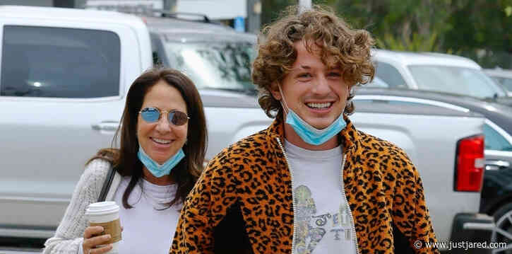 Charlie Puth Heads Out for Lunch with His Mom!