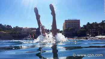 EU plans summer opening for vaccinated tourists