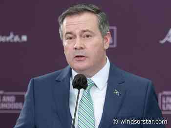 Alberta suspends legislature amid soaring COVID-19 cases, Quebec eases restrictions - Windsor Star