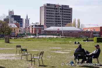 Meer dan 200 ‘parkstoelen’ uitgezet in de parken van Gent: gebruiken mag, meenemen niet
