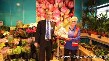 Afscheid van Gerda Tol bij DEEN Van Baarstraat - Nieuw-Volendam