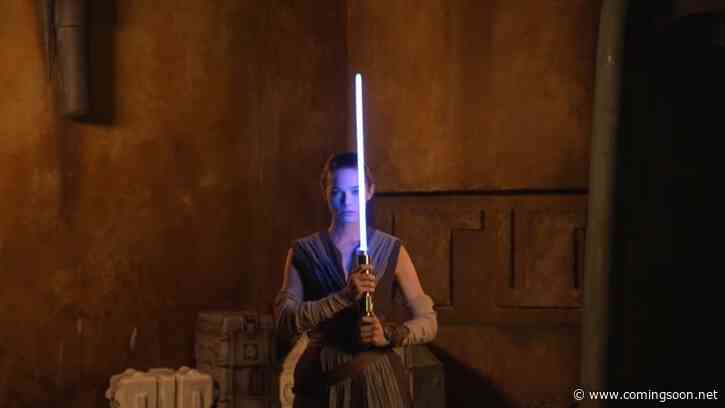 Disney Details Star Wars: Galactic Starcruiser, Debuts New Lightsaber