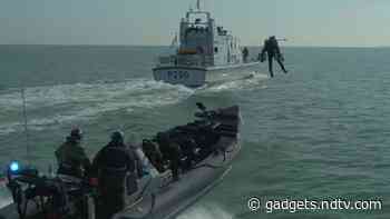 British Navy Tests ‘Iron Man’ Jet Suits for Commando Raids﻿