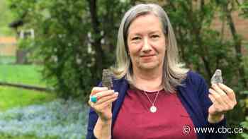 'It's powerful': London, Ont., woman finds 2 ancient weapon tips in her garden